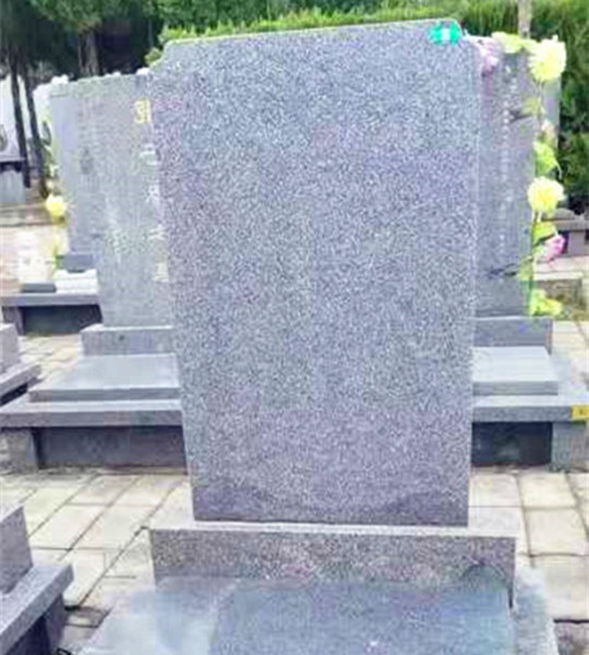 艺术立碑
